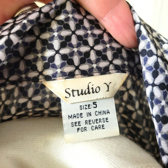 Vintage Studio Y Beautiful Satin Dress with Puffed Sleeve size 5 - Picture 13 of 16